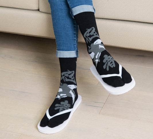 1 Pair - V-Toe Flip Flop Tabi Socks - Ninja Black Socks by V-Toe Socks, Inc