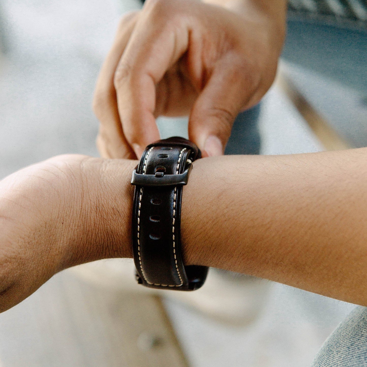 Leather Apple Watch Strap - Black Edition by Bullstrap