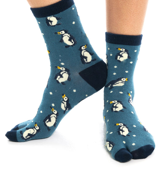 1 Pair - V-Toe Flip Flop Tabi Socks - Penguins Pattern by V-Toe Socks, Inc