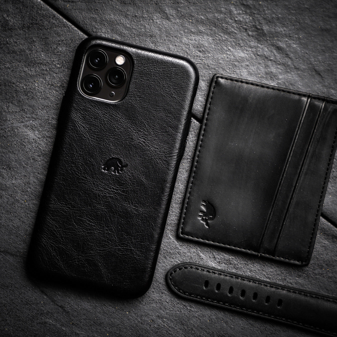 The Card Holder - Black Edition by Bullstrap